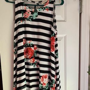 BOBBIE BROOKS DRESS WITH FLOWERS